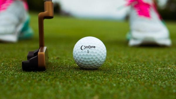 Monogram Golf Balls: personalized golf gift idea (stock photo)